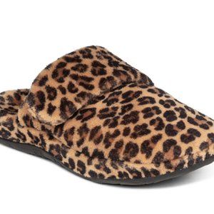 Mandy Closed Toe Slippers